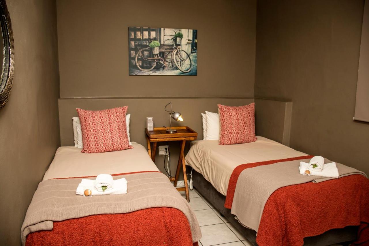 Die Herehuis Beaufort West Bagian luar foto